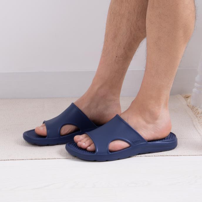 totes® SOLBOUNCE Mens Vented Slide Navy