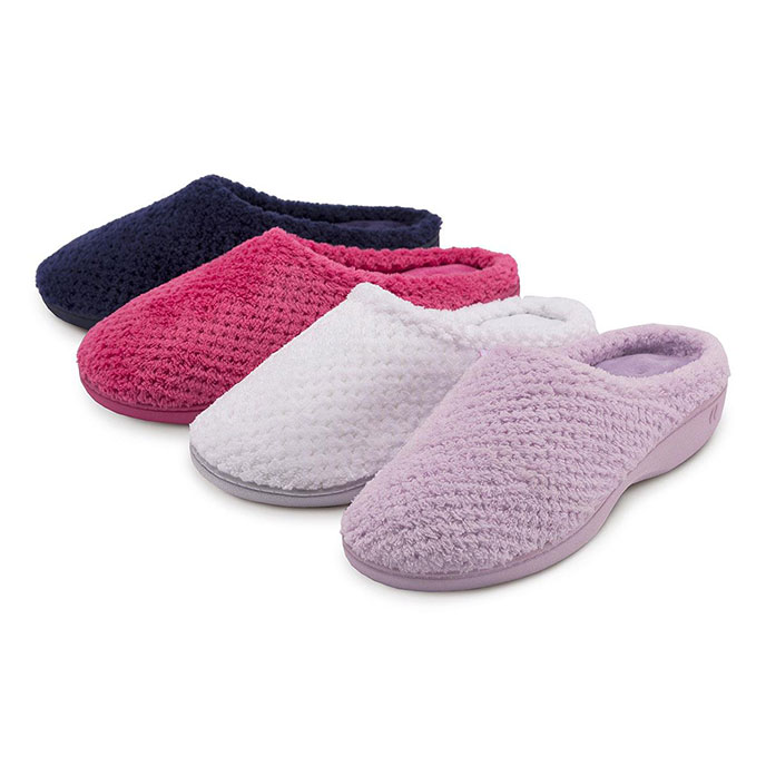 totes isotoner slipper socks