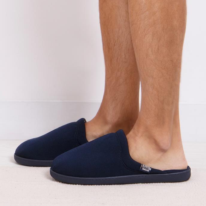 Isotoner Mens Textured Mule Slipper With Striped Lining Navy