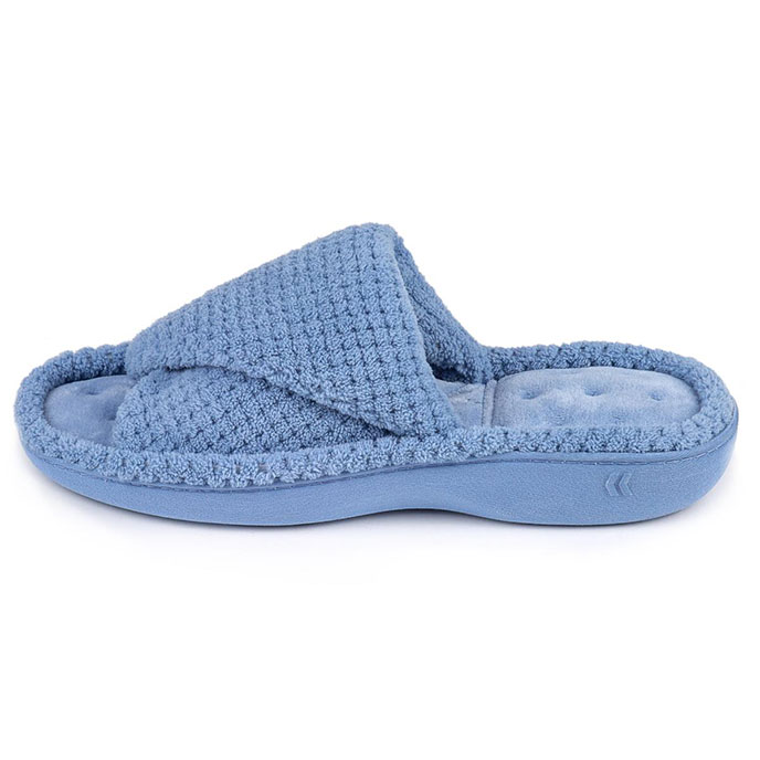 Isotoner Ladies Popcorn Turnover Open Toe Slippers Cornflower Blue