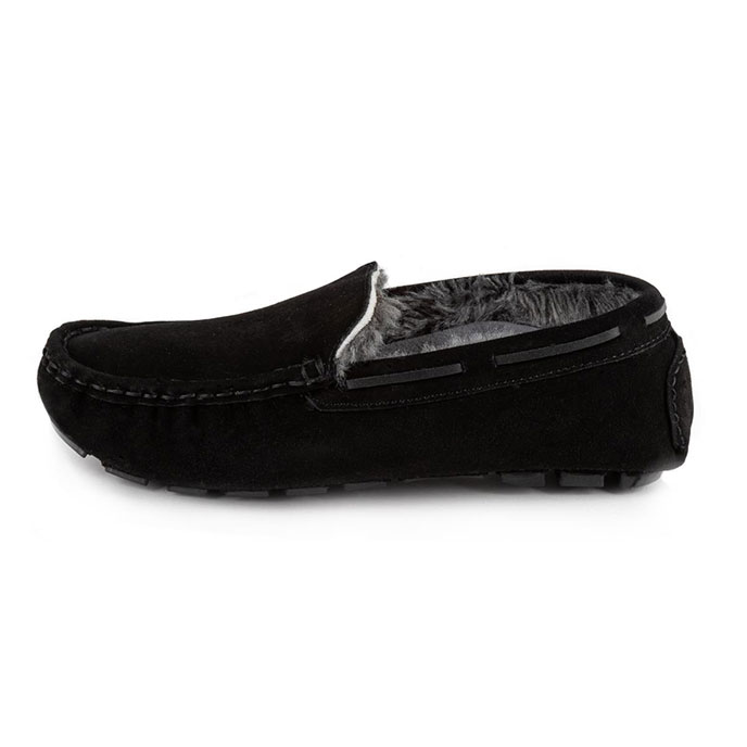 Isotoner Mens Real Suede With Closed Stitch Moccasin Slipper Black