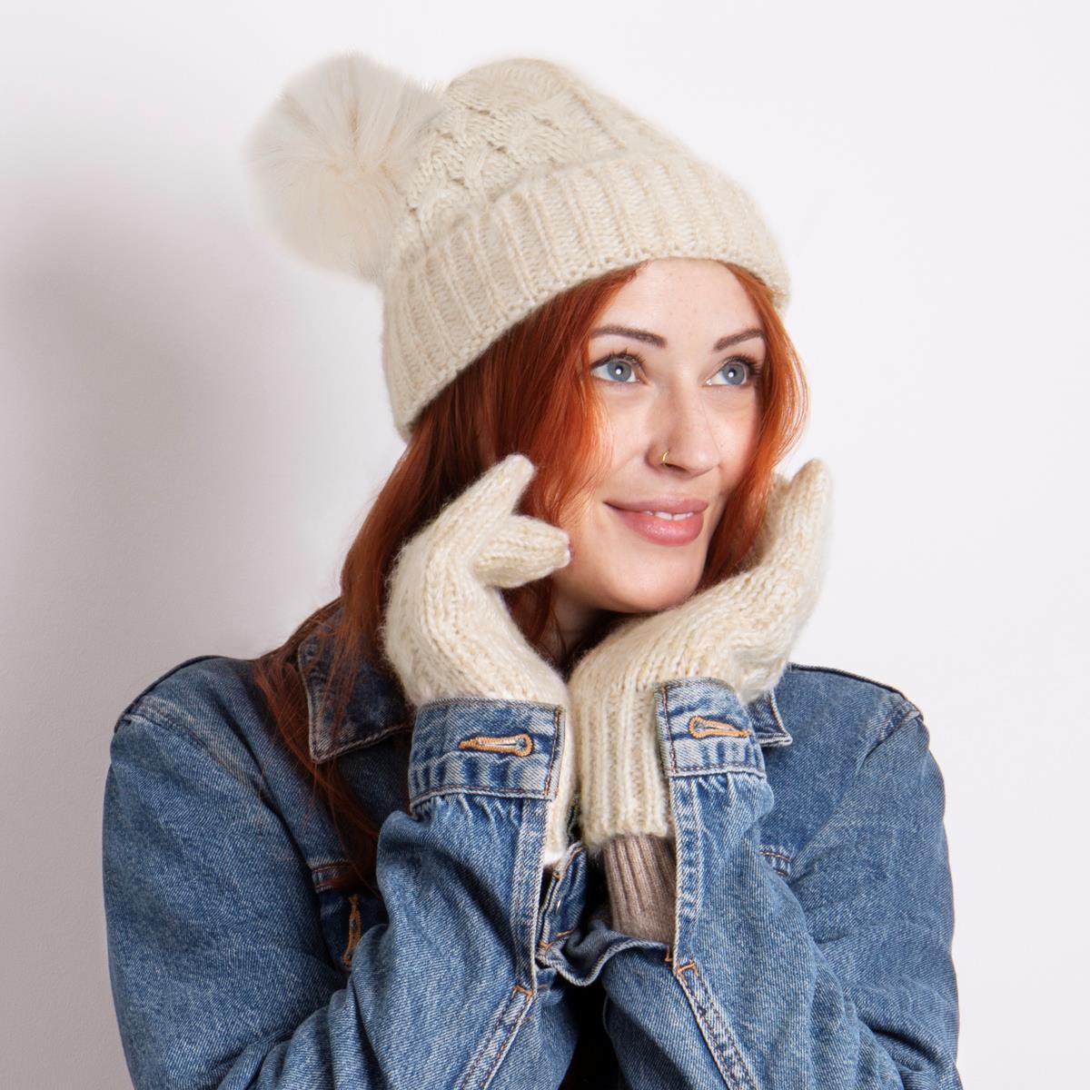 totes Ladies Cable Hat & Glove Gift Set Oat totes ISOTONER