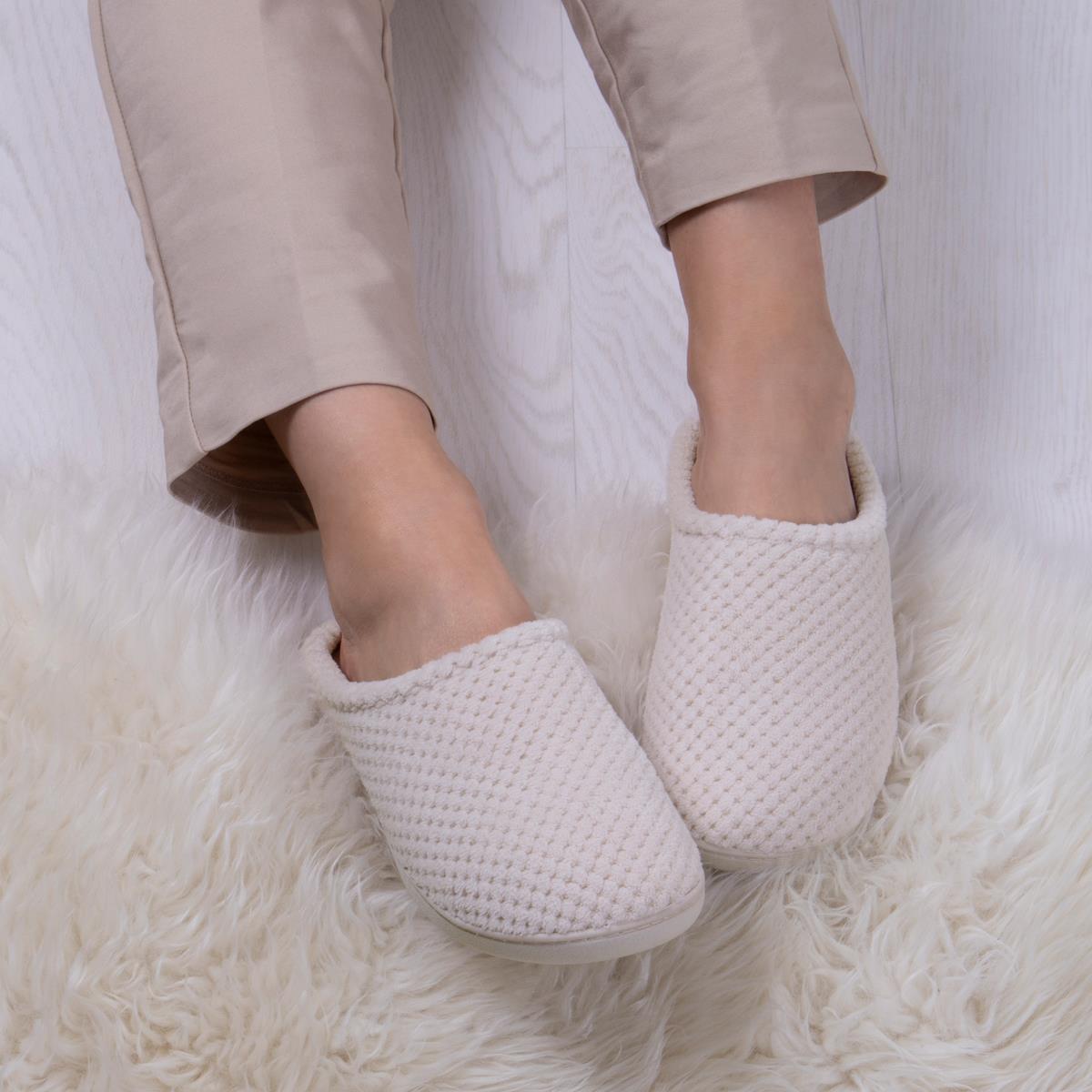 Isotoner Ladies Popcorn Terry Mule Slippers totes ISOTONER