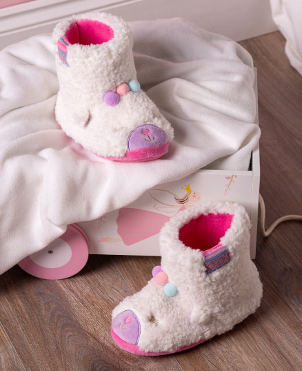 Shop Kids Slippers