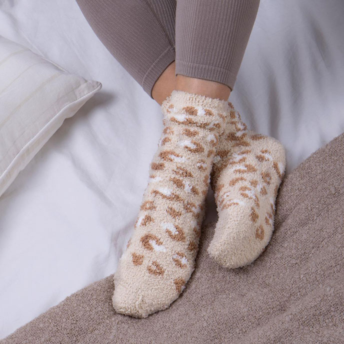 totes Ladies Recycled Chenille Supersoft Bed Socks (Twin Pack) Oatmeal Extra Image 4
