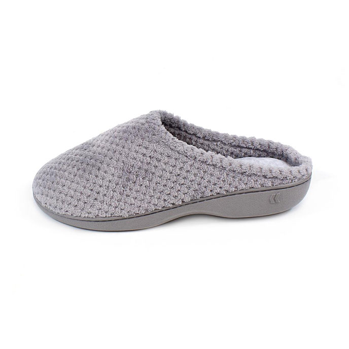 Isotoner Ladies Popcorn Terry Mule Slippers Pale Grey