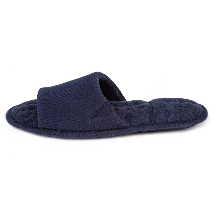 Isotoner Mens Waffle Open Toe Slippers