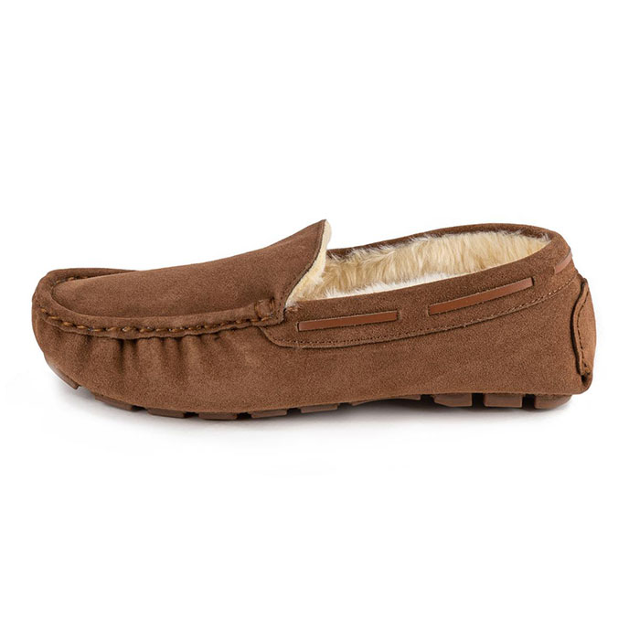 Isotoner Mens Real Suede With Closed Stitch Moccasin Slipper Tan Extra Image 2