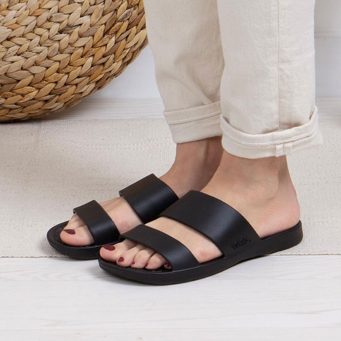 totes® SOLBOUNCE  Ladies Double Strap Slide Black