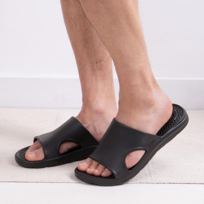 totes SOLBOUNCE Mens Vented Slide Black