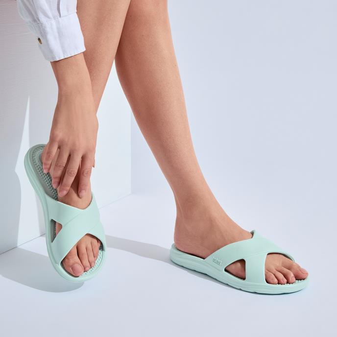 totes® SOLBOUNCE Ladies Cross Slide Mint