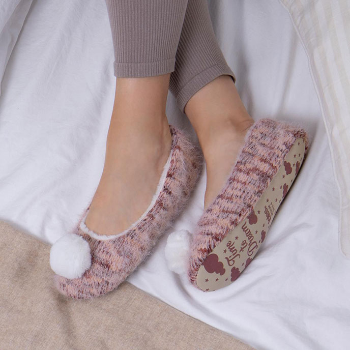 totes Ladies Fluffy knit Ballet Slipper Berry