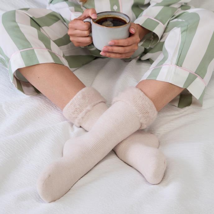 totes toasties® Ladies Thermal Brushed Bed Sock Oat