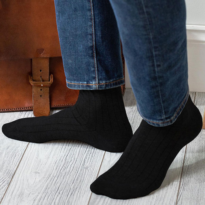 totes Mens Italian Cotton Rich Ankle Socks  (Triple Pack) Black / Grey