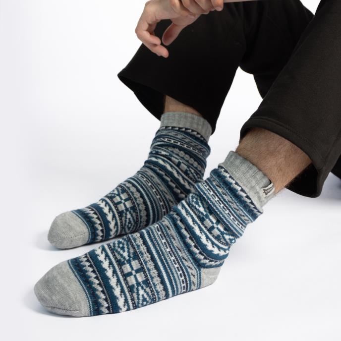 totes toasties® Mens Sherpa Lined Fair Isle Slipper Socks Blue Fair Isle