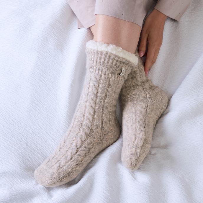 totes toasties® Ladies Texture Slipper Socks Oat