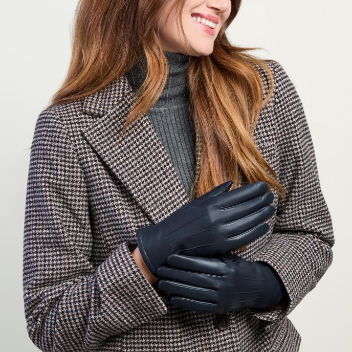 Isotoner® Ladies Three Point Leather Glove With SmarTouch™ Navy