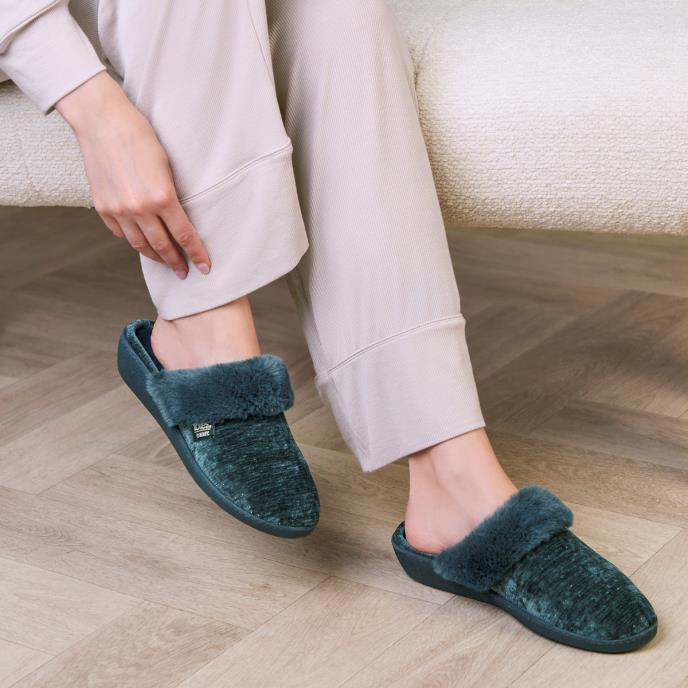 Isotoner® Ladies Sparkle Heeled Mule Slipper Green