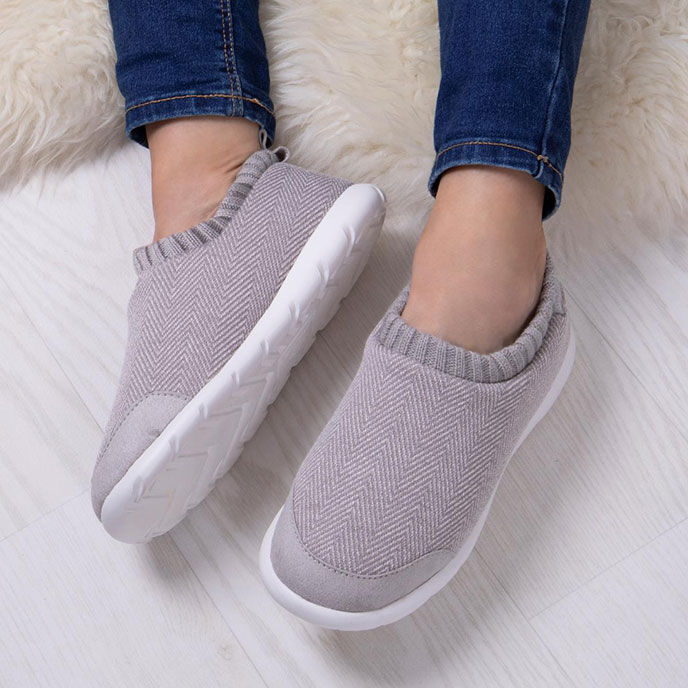 Isotoner Ladies Iso- Flex Herringbone Bootie Slipper Pale Grey