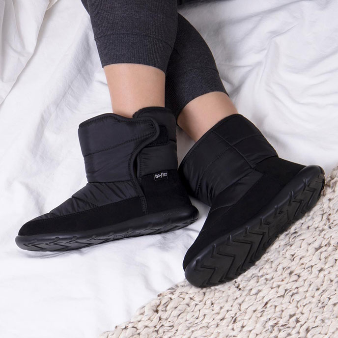 Isotoner Ladies Iso-Flex Quilted Boot Slipper Black