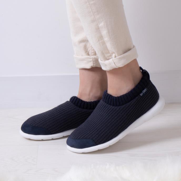 Isotoner Ladies Iso-Flex Waffle Bootie Slipper Navy