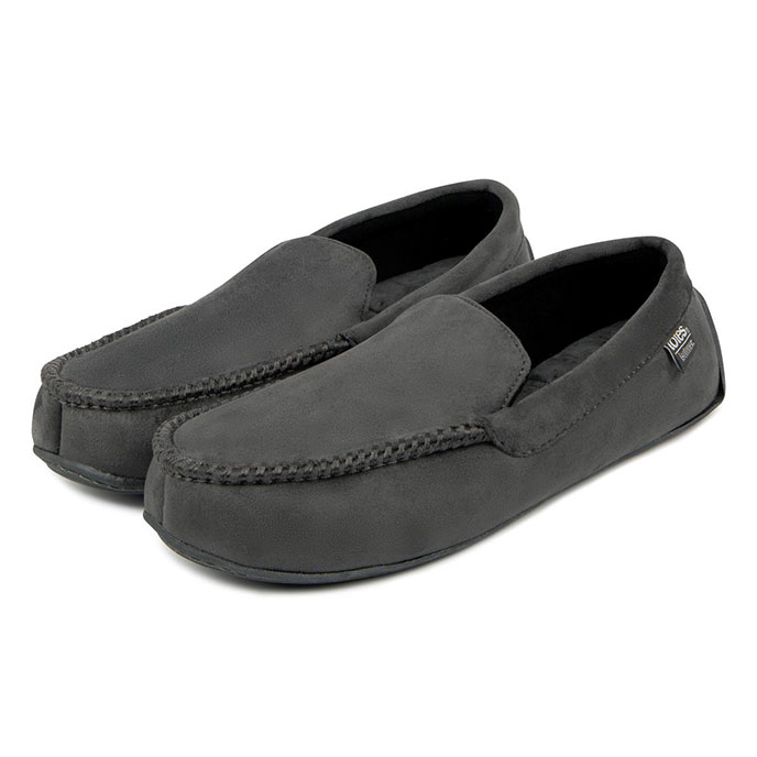 isotoner Mens Pillowstep Driving Moccasin Slippers Grey