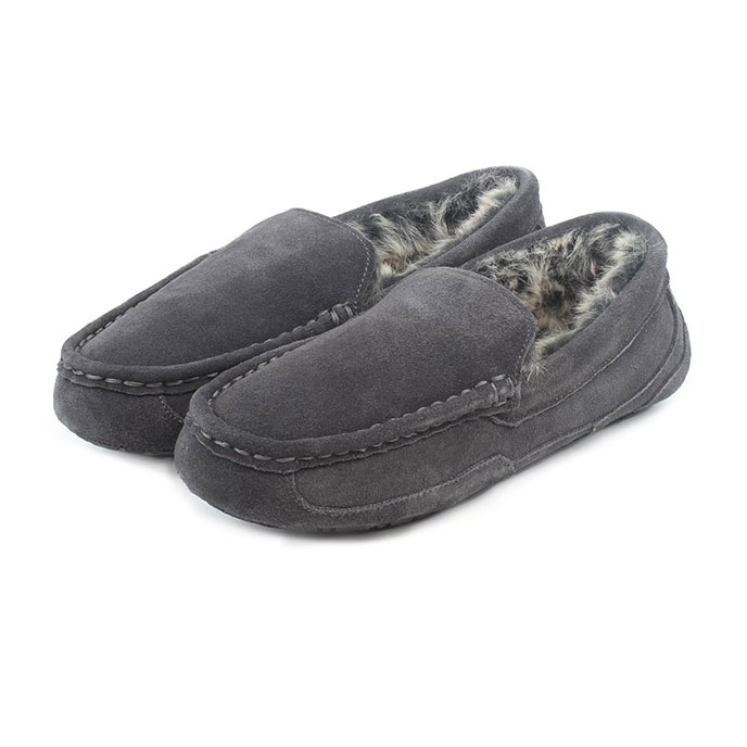 isotoner moccasin slippers