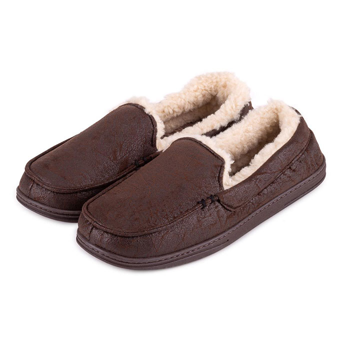 isotoner mens moccasin