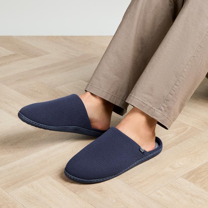 Isotoner® Mens Ribbed Mule Slipper With Patterned In Sock Navy