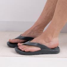 totes SOLBOUNCE Mens Toe Post