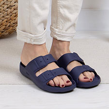 ladies buckle sliders