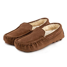 Isotoner Mens Real Suede With Closed Stitch Moccasin Slipper