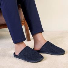 Isotoner® Mens Soft Cord Mule Slipper